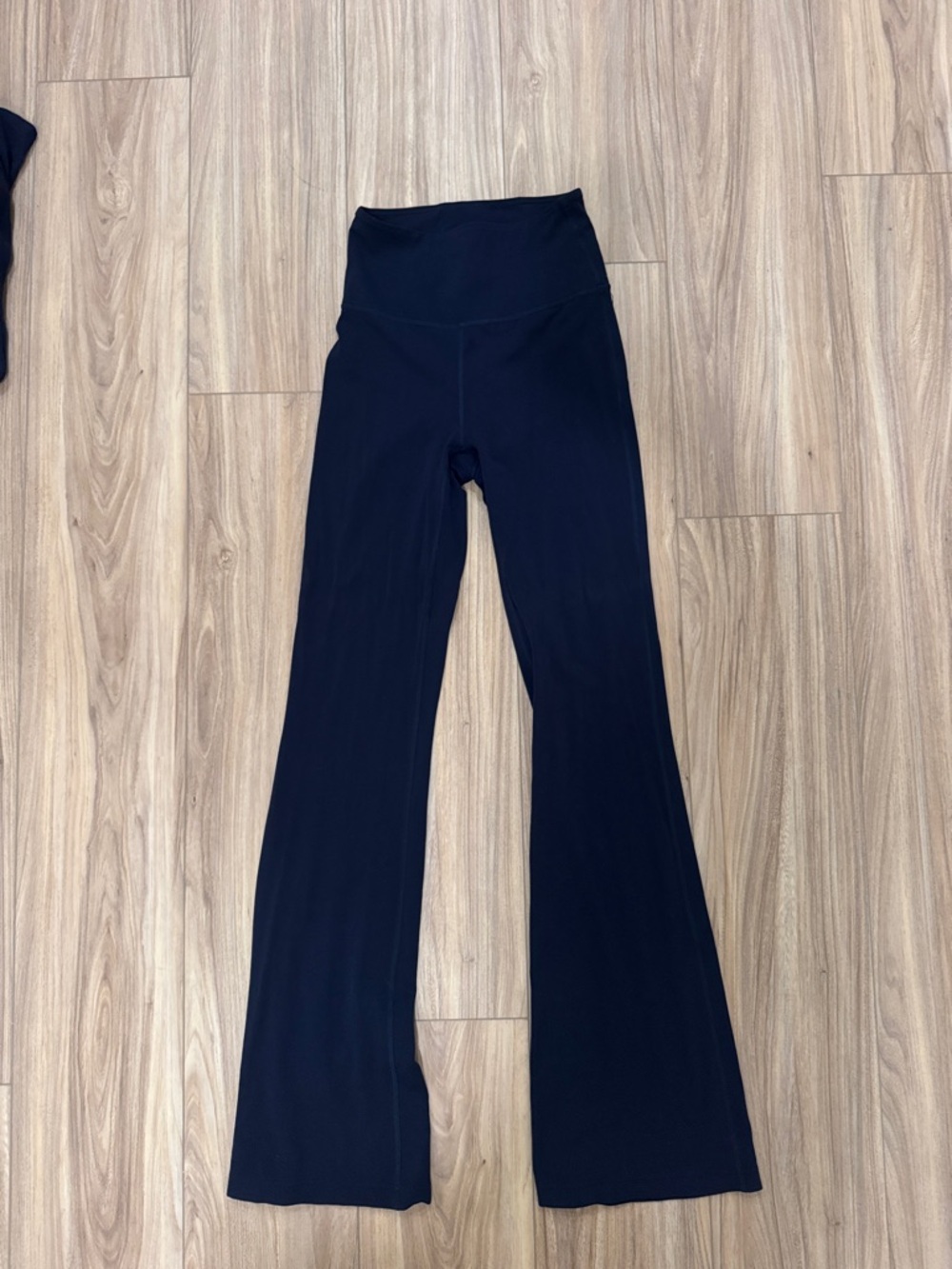 Lululemon NAVY High-Rise Yoga Pants - Picture 2 of 3